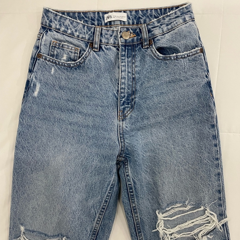 Zara Ripped Mom Fit Jeans Blue REF 4365/033